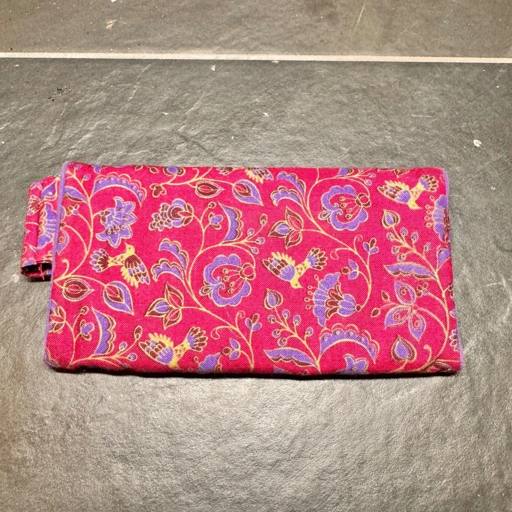 Gallery Originals Vintage Floral Pink Purple‎ Clutch Wallet w/ Card Organizer